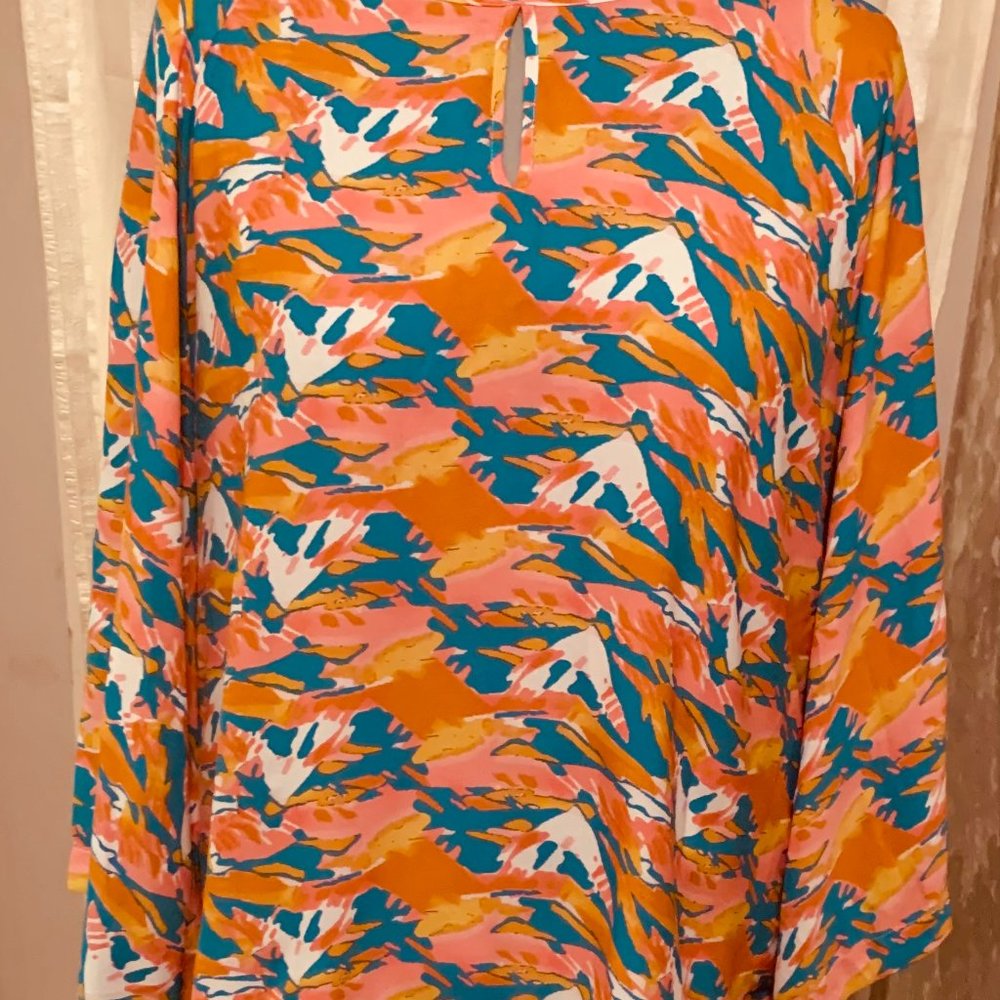 Belted Drama Sleeve Keyhole Tunic Size 26/28